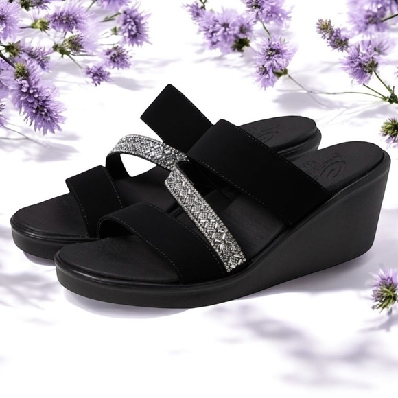 🆕Skechers Rumble on Social Glam Wedge Sandals - Picture 1 of 16
